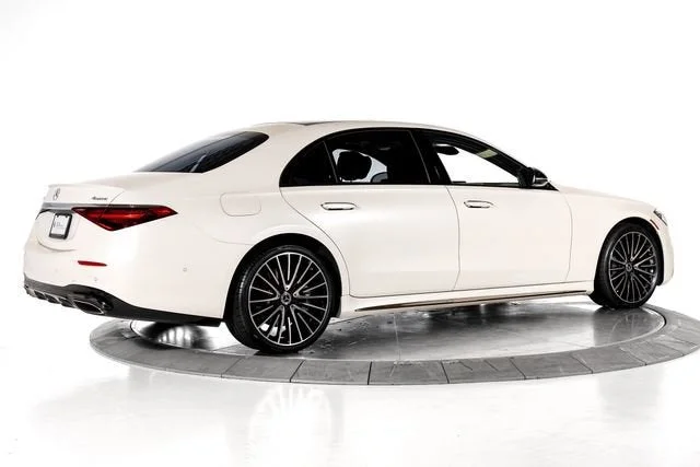 Used 2023 White Mercedes-Benz S 580 image 7