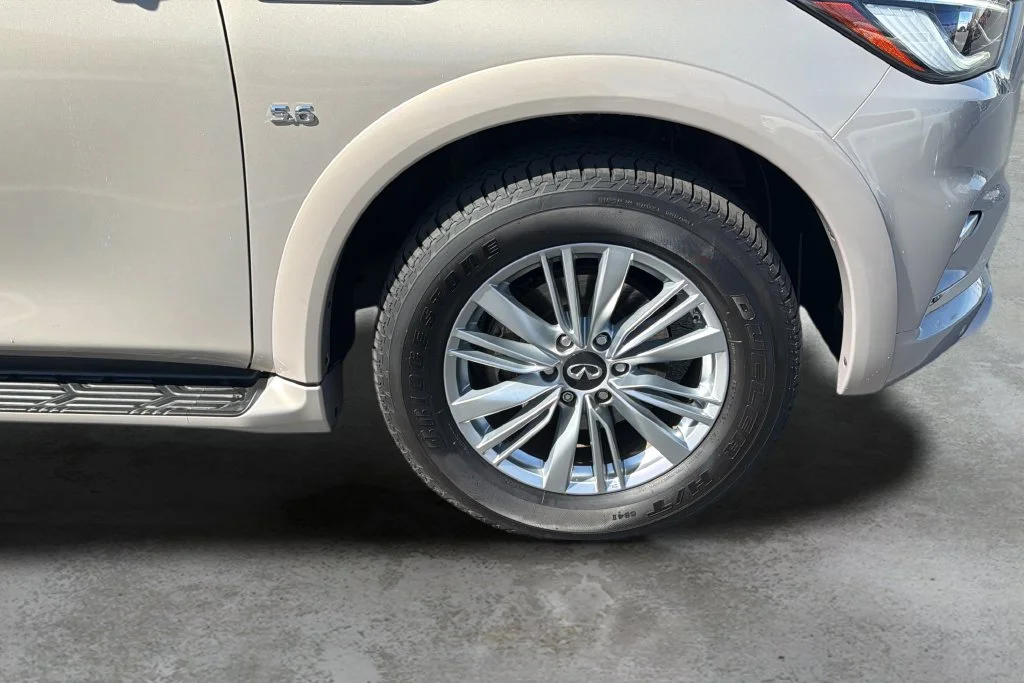 Used 2020 Beige INFINITI LUXE image 32