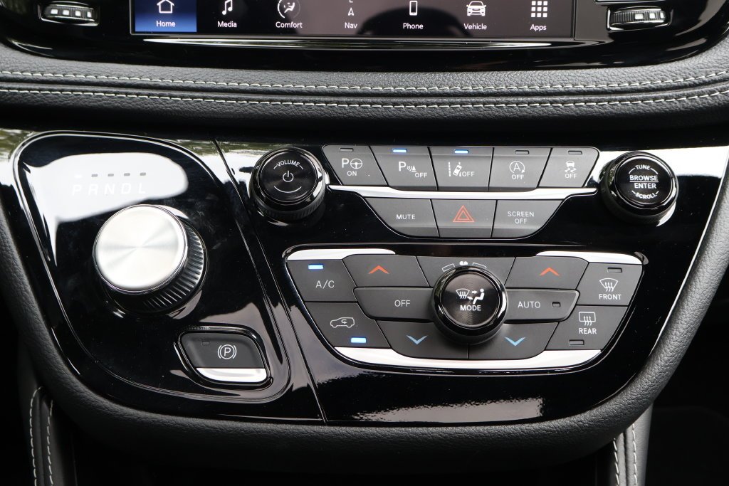 2024 Chrysler Pacifica Limited - Photo 19