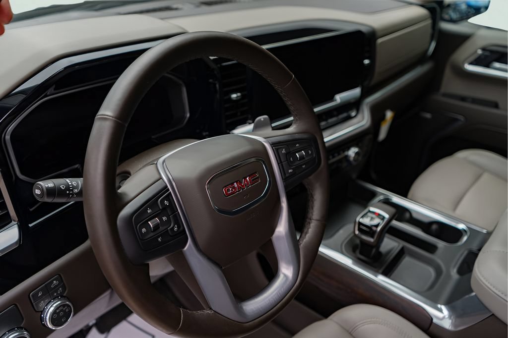 2026 GMC Sierra 1500 SLT - Photo 8