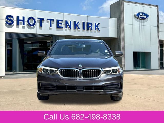 Used 2019 Gray BMW 540i image 2