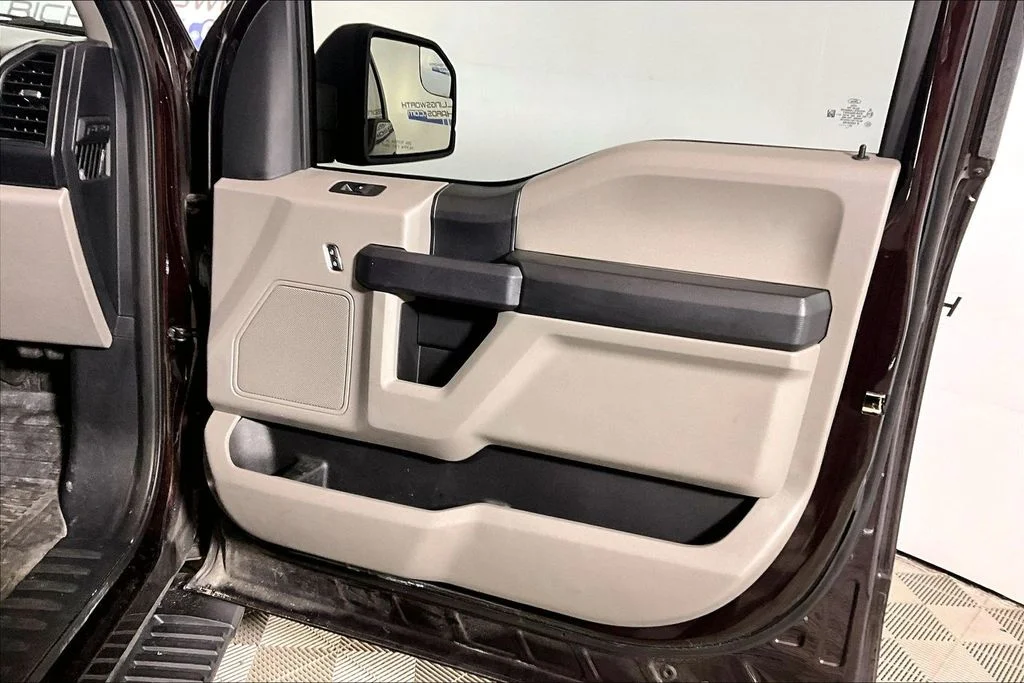 Used 2020 Magma Red Ford XL image 19