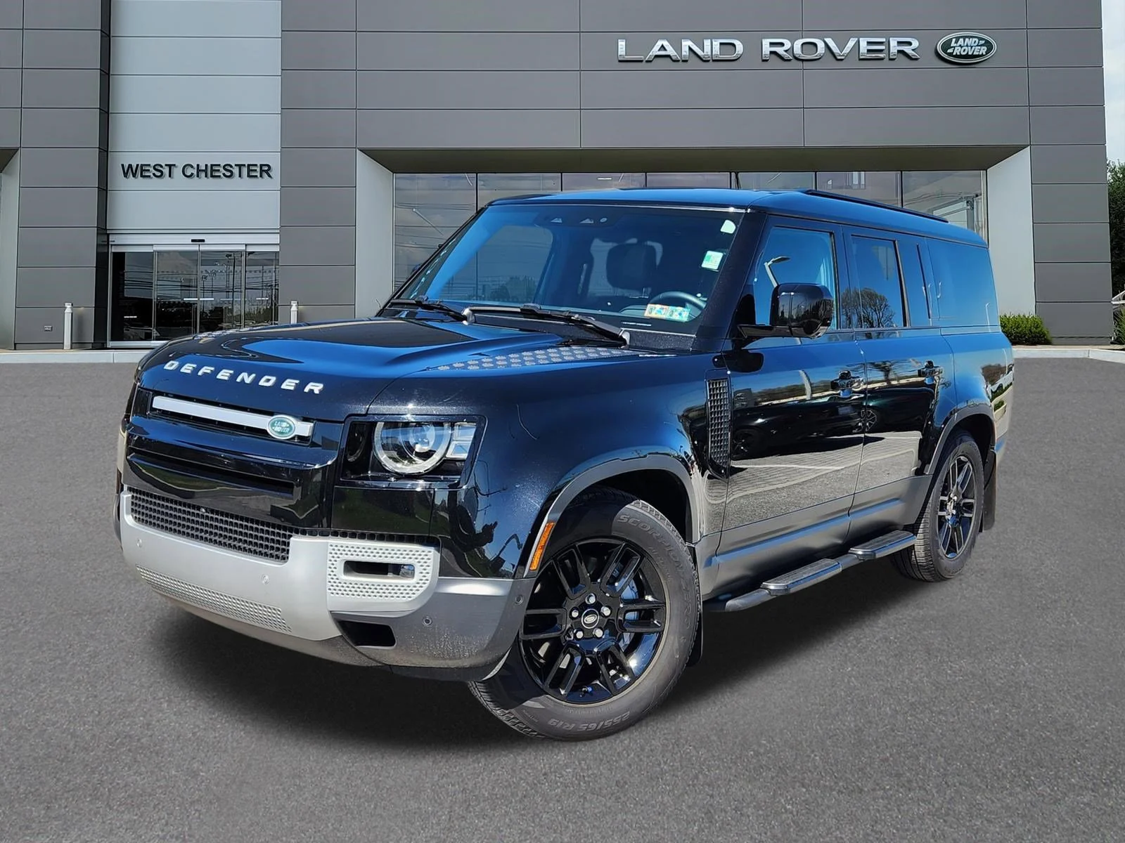 2025 Land Rover Defender 130 S P400's photo