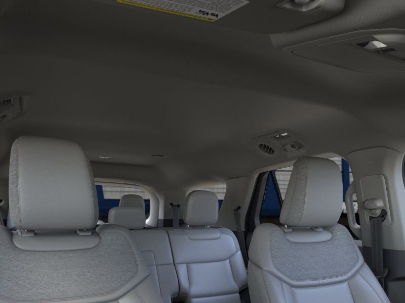 New 2026 Space White Metallic Ford Active image 23