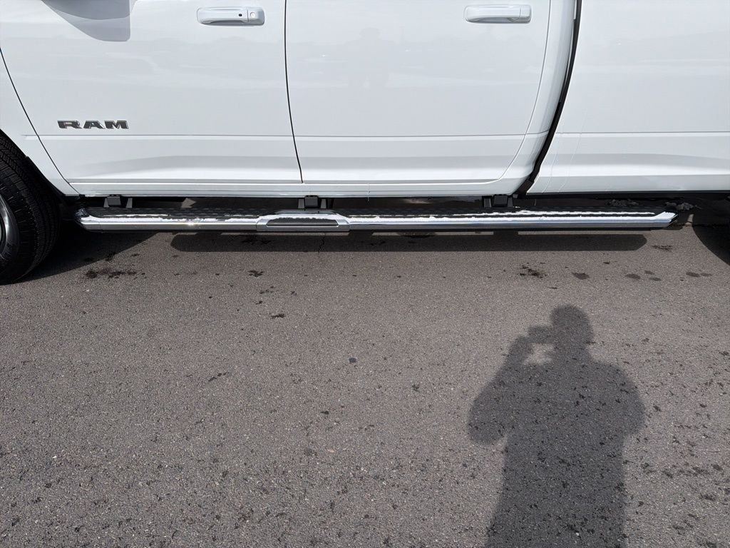 New 2026 Bright White Clear-Coat Exterior Paint RAM Laramie image 16