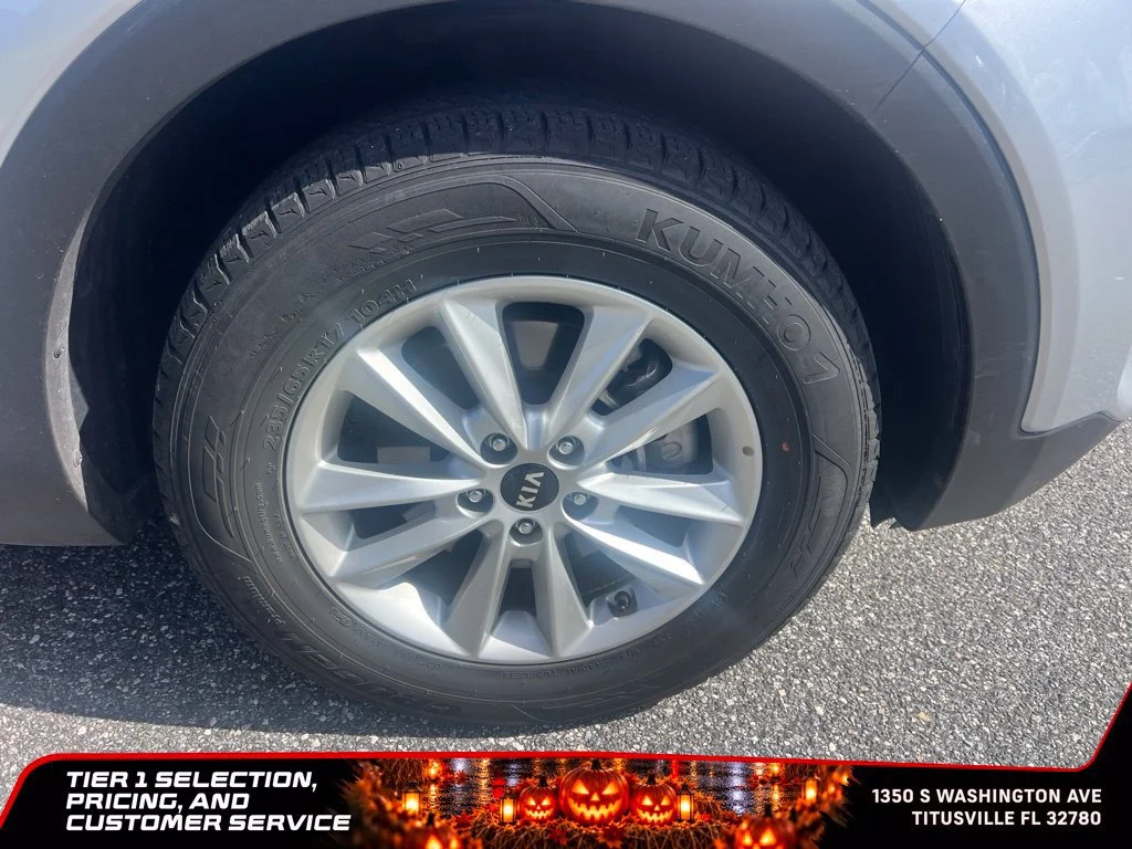 2019 Kia Sorento LX - Photo 11