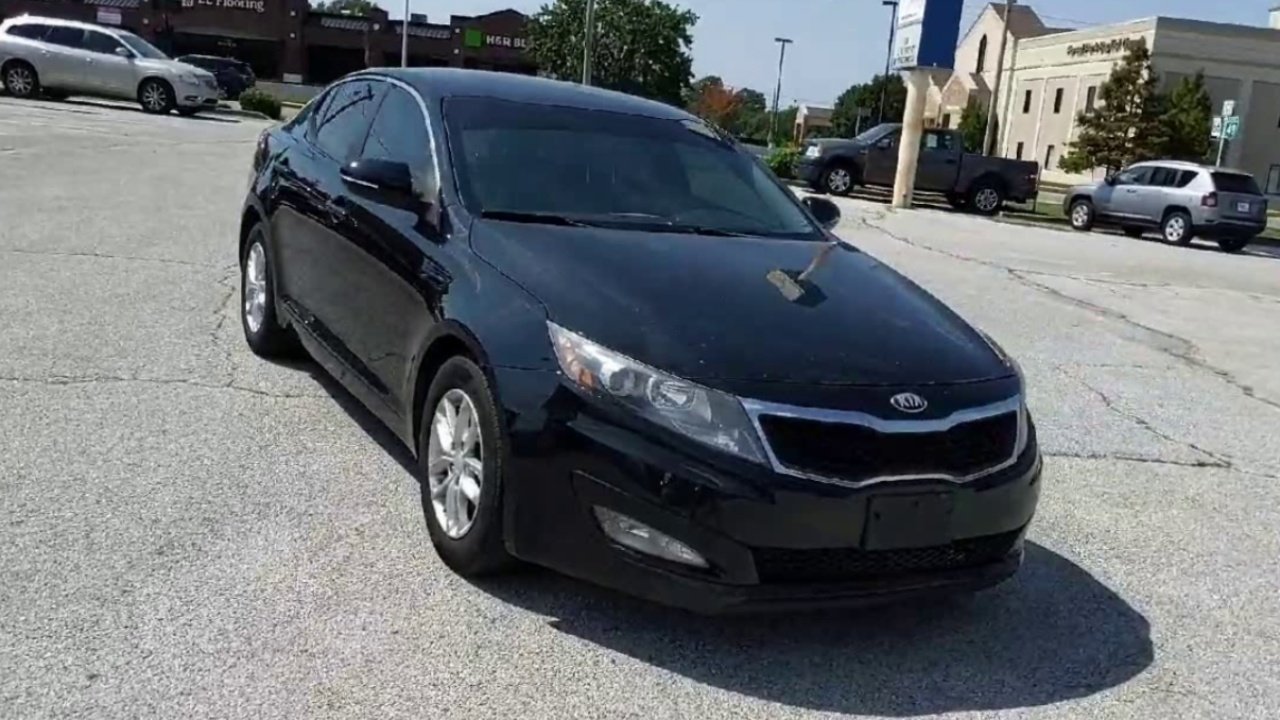 2013 Kia Optima LX photo 3