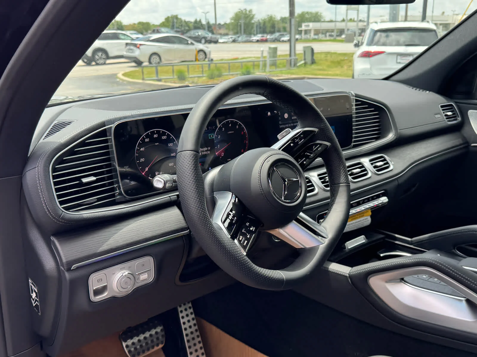New 2026 Obsidian Black Metallic Mercedes-Benz GLS 450 image 17
