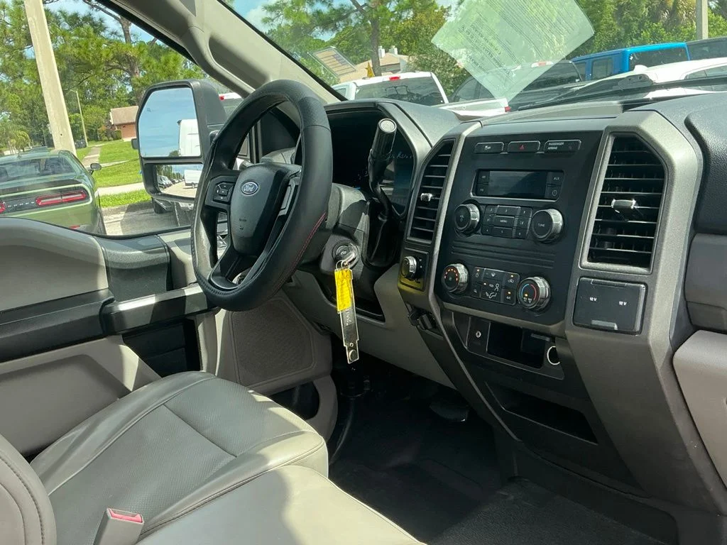 Used 2018 White Ford XL image 14