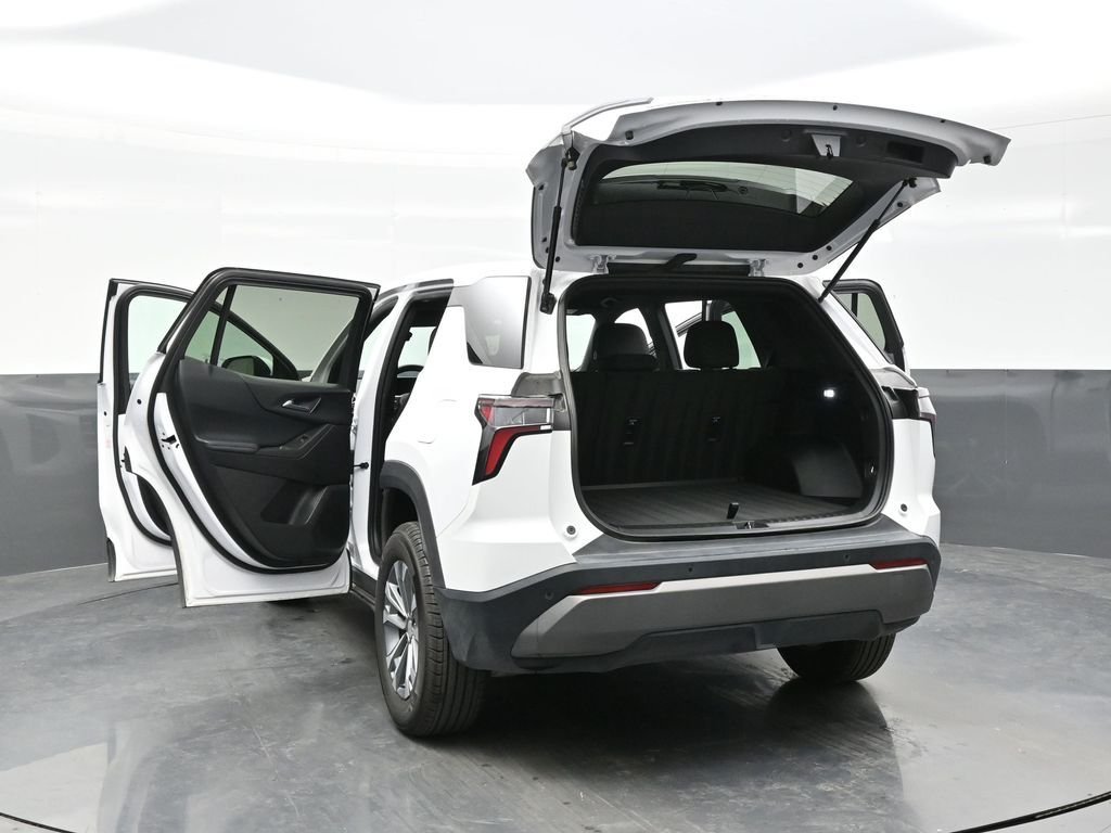Used 2025 White Chevrolet LT image 45