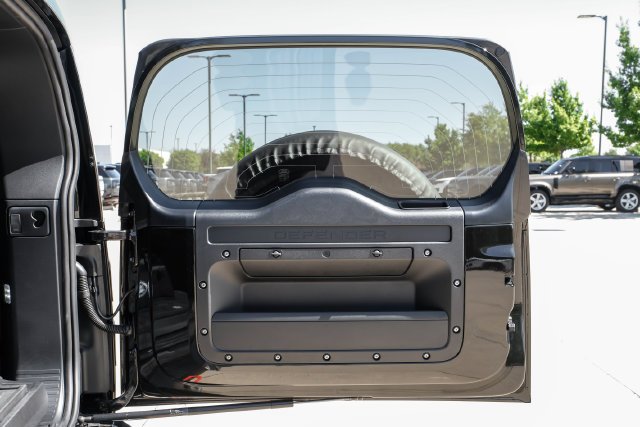 New 2026 Santorini Black Land Rover X image 51