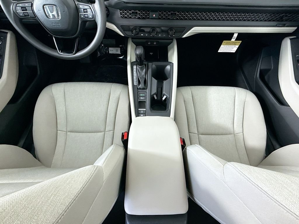 New 2026 Platinum White Pearl Honda LX image 17