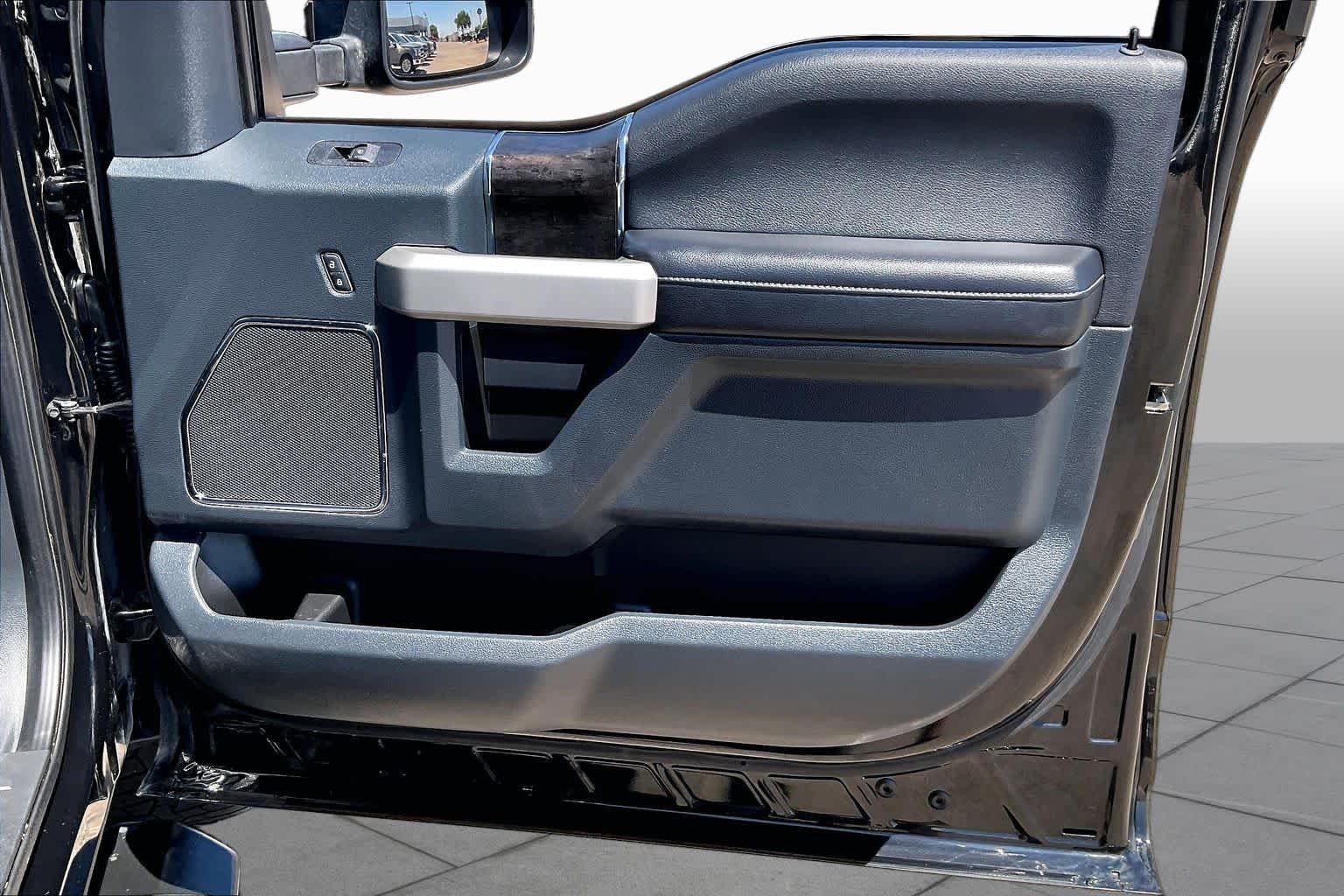 Used 2022 Agate Black Ford LARIAT image 21