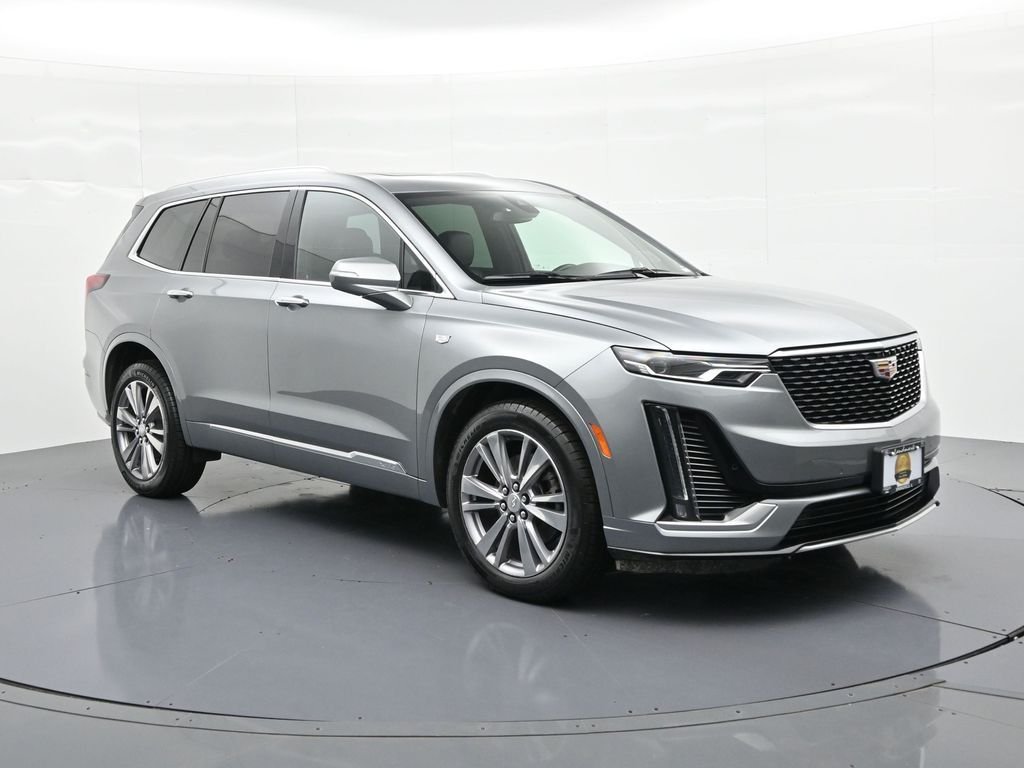 Used 2023 Silver Cadillac Premium Luxury image 3
