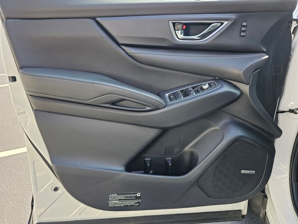 Used 2023 Crystal White Pearl Subaru Limited image 20