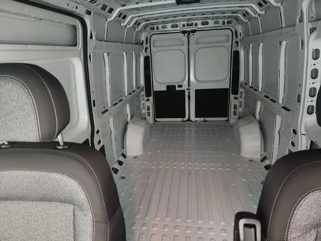 New 2026 Bright White Clear-Coat Exterior Paint RAM High Roof image 22