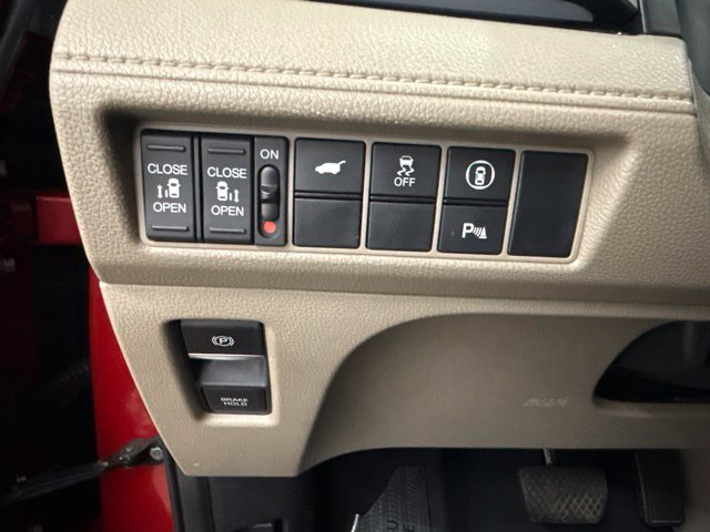 Used 2022 Radiant Red Honda Touring image 38