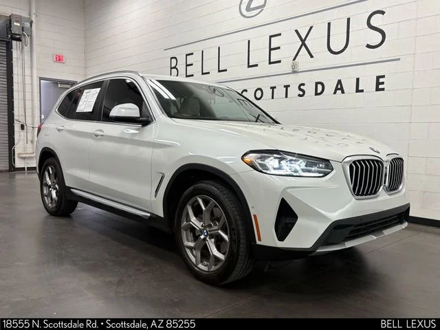 Used 2024 White BMW xDrive30i image 2