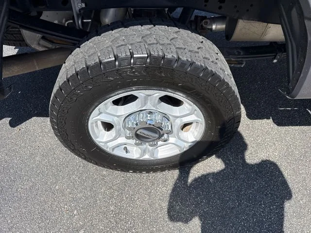 Certified Used 2025 Carbonized Gray Metallic Ford XLT image 14
