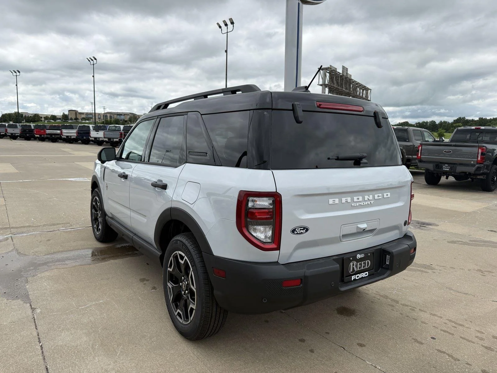 New 2026 Space White Metallic Ford Outer Banks® image 7