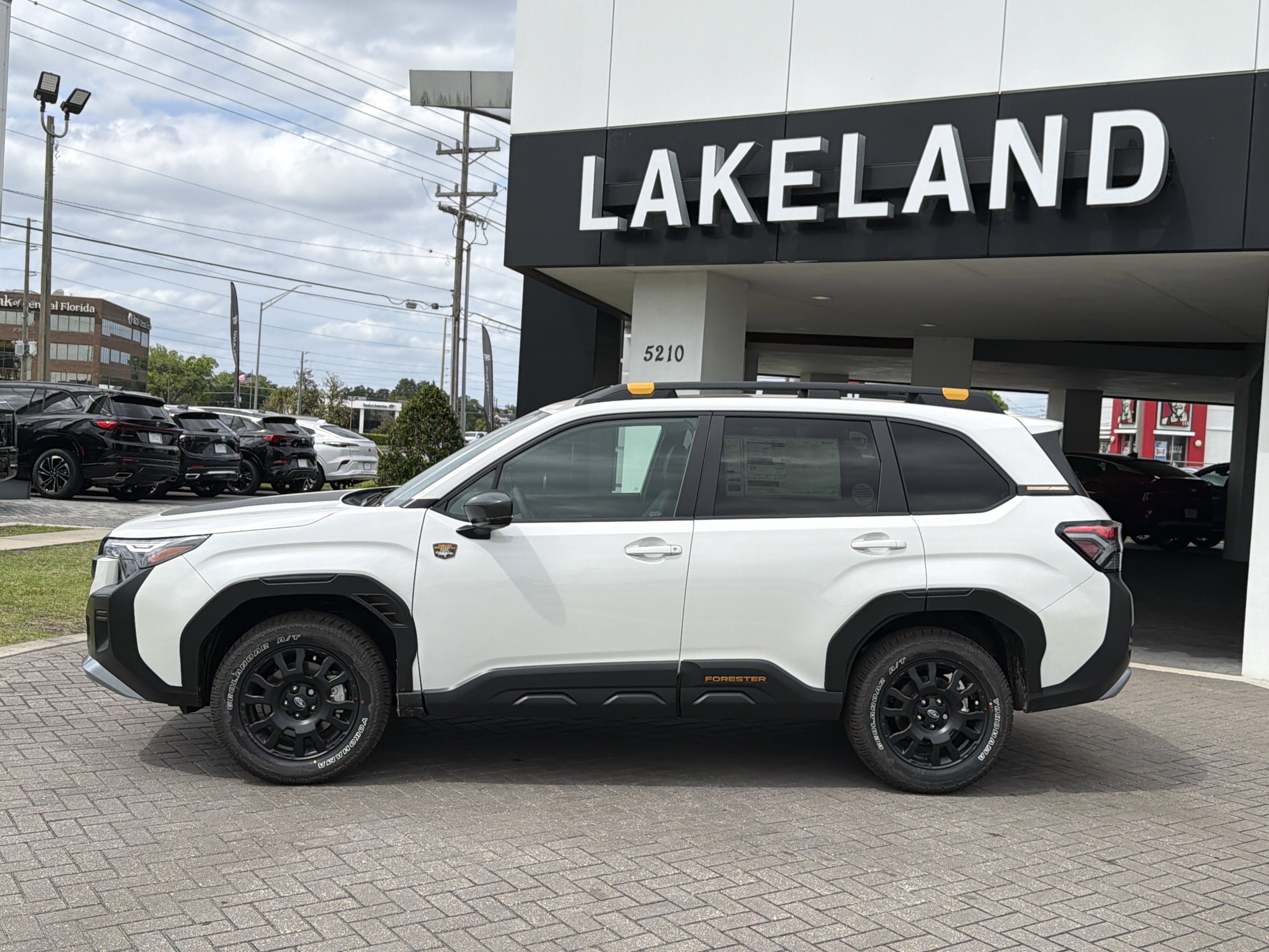 New 2026 CRYSTAL WHITE PEARL Subaru Wilderness image 3