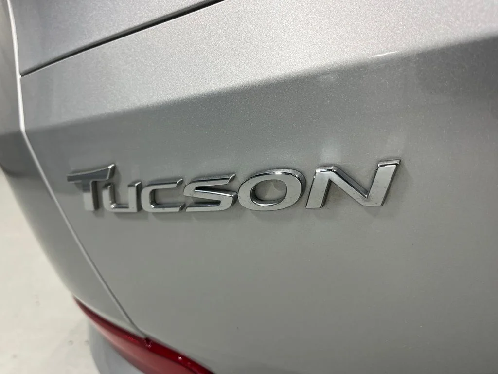 Used 2018 Molten Silver Hyundai SEL image 33