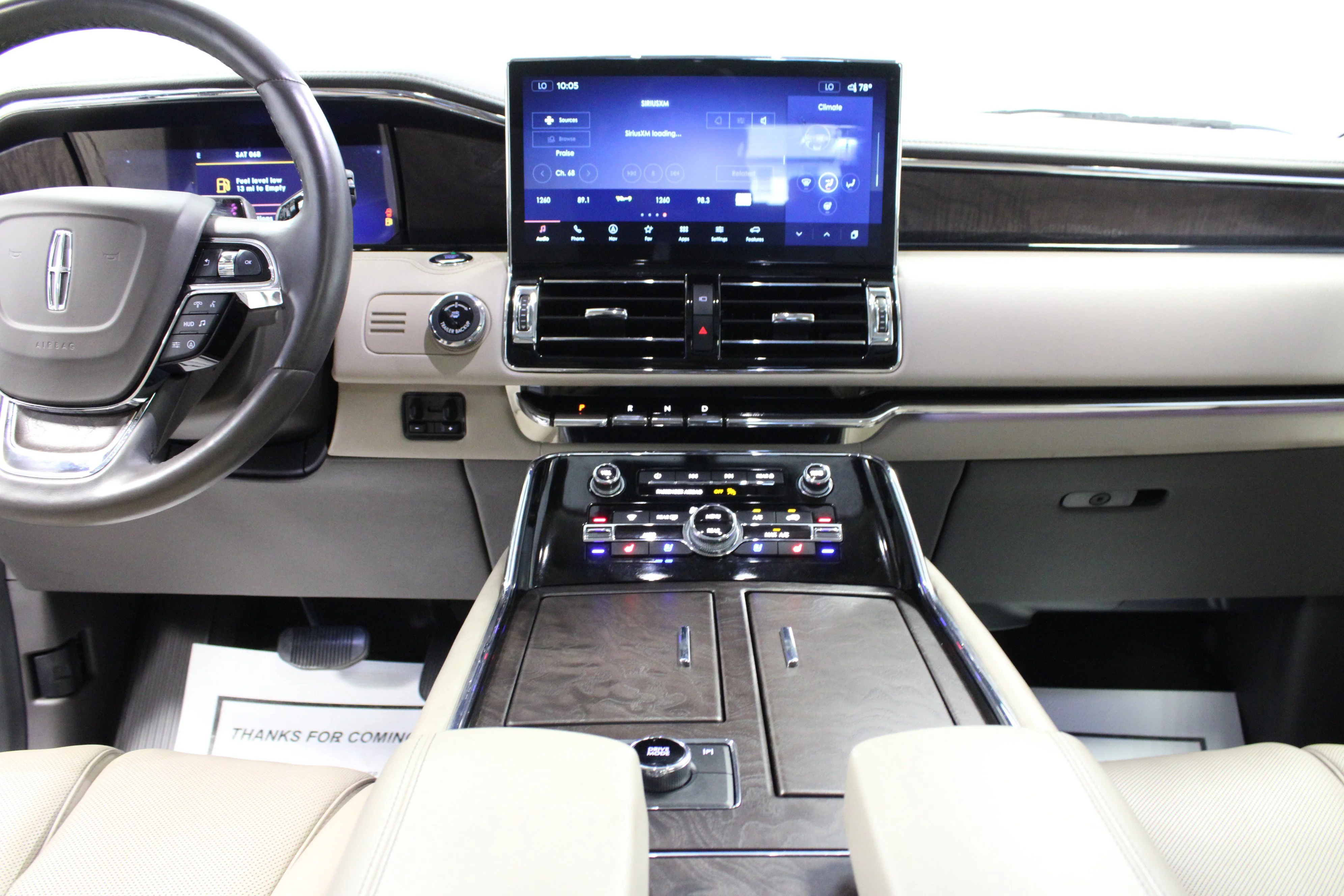 Used 2024 Ceramic Pearl Metallic Tri-Coat Lincoln Reserve image 19