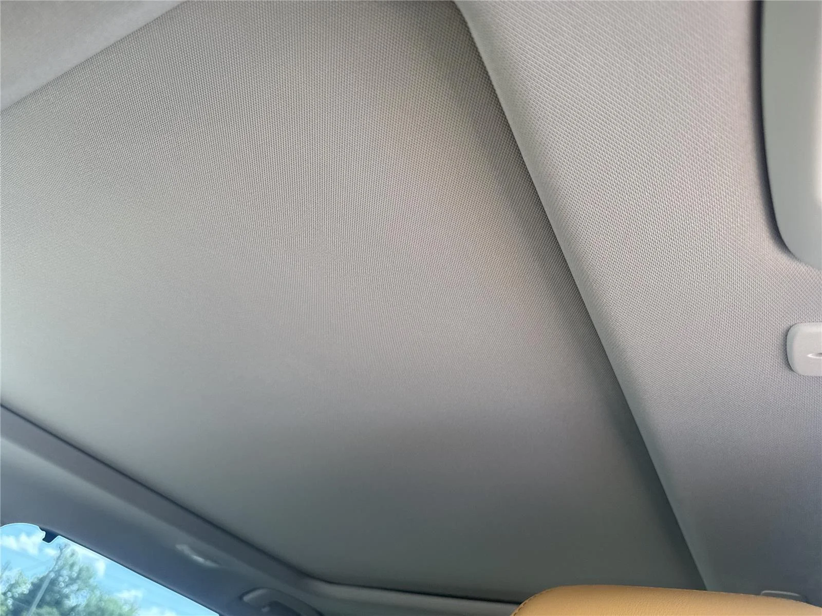 Used 2023 Beige Nissan PLATINUM image 29