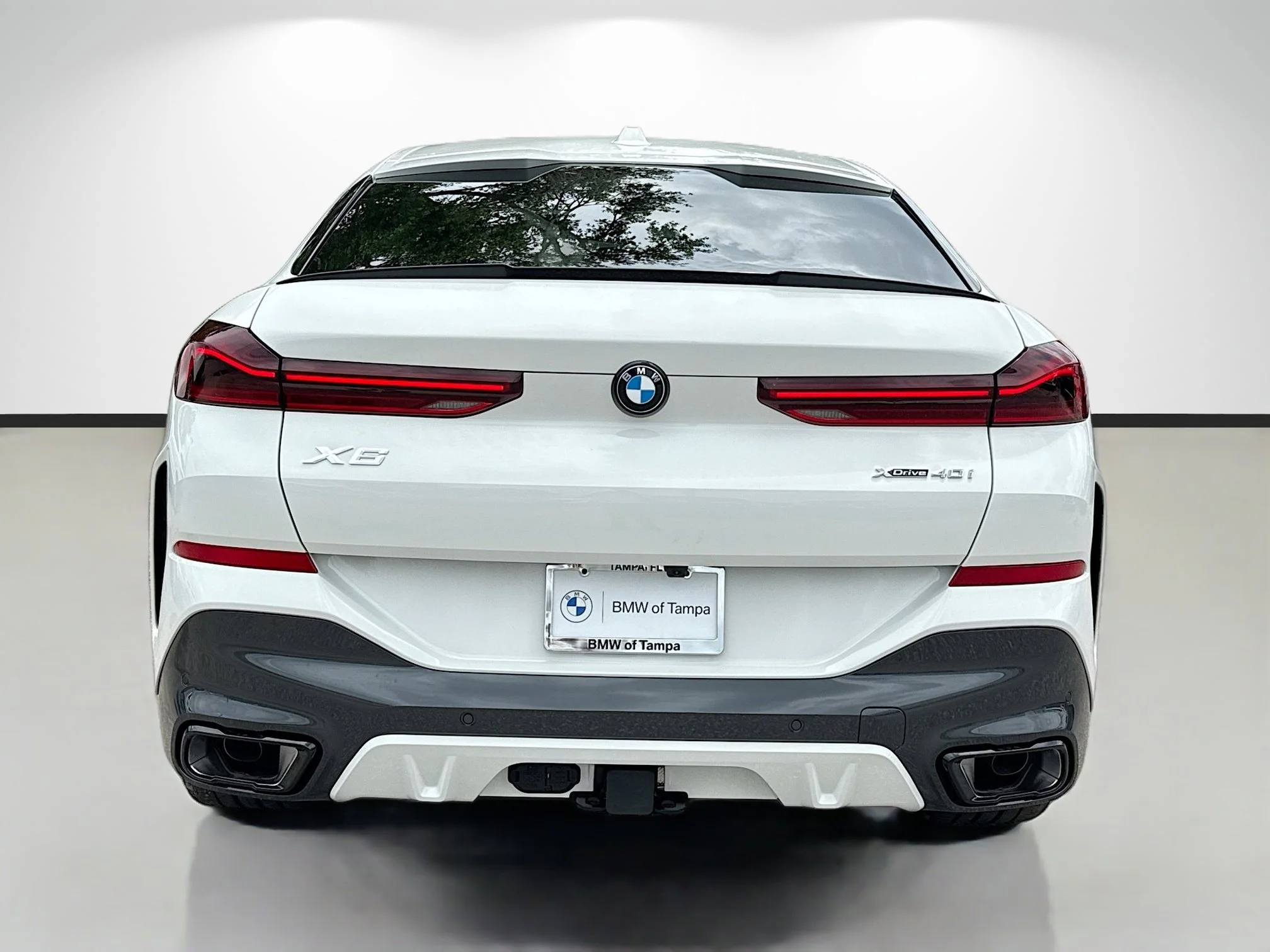New 2027 Alpine White BMW xDrive40i image 4