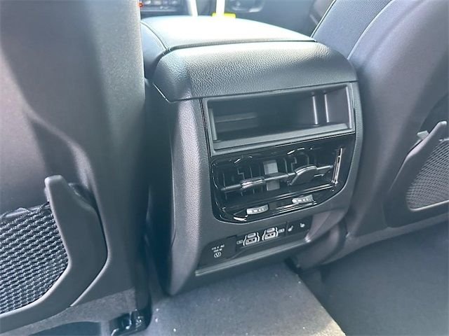 New 2024 Diamond Black Crystal Pearl-Coat Exterior Paint Jeep Anniversary Edition 4xe image 19