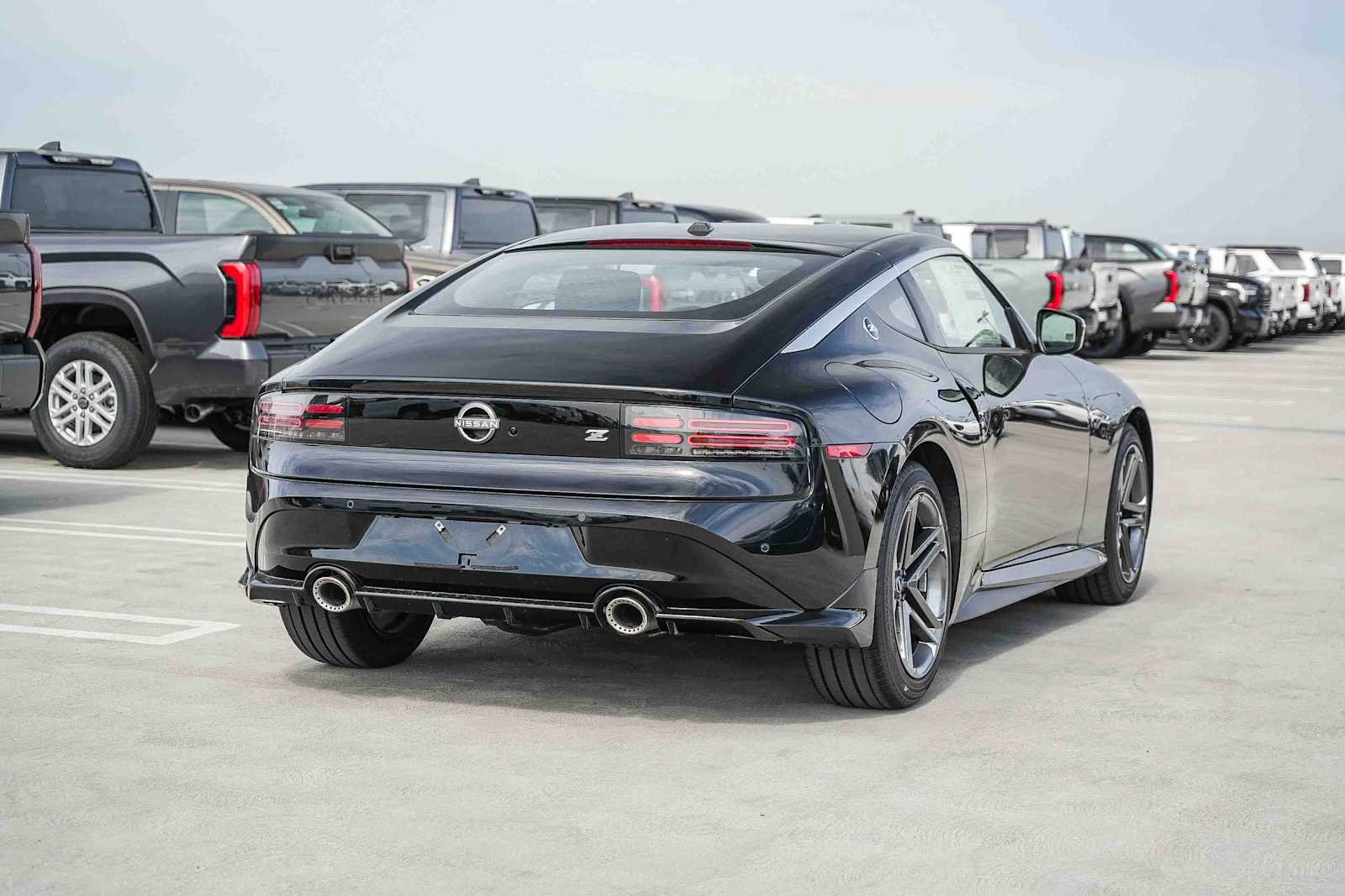 New 2027 Black Diamond Pearl Nissan Sport image 6