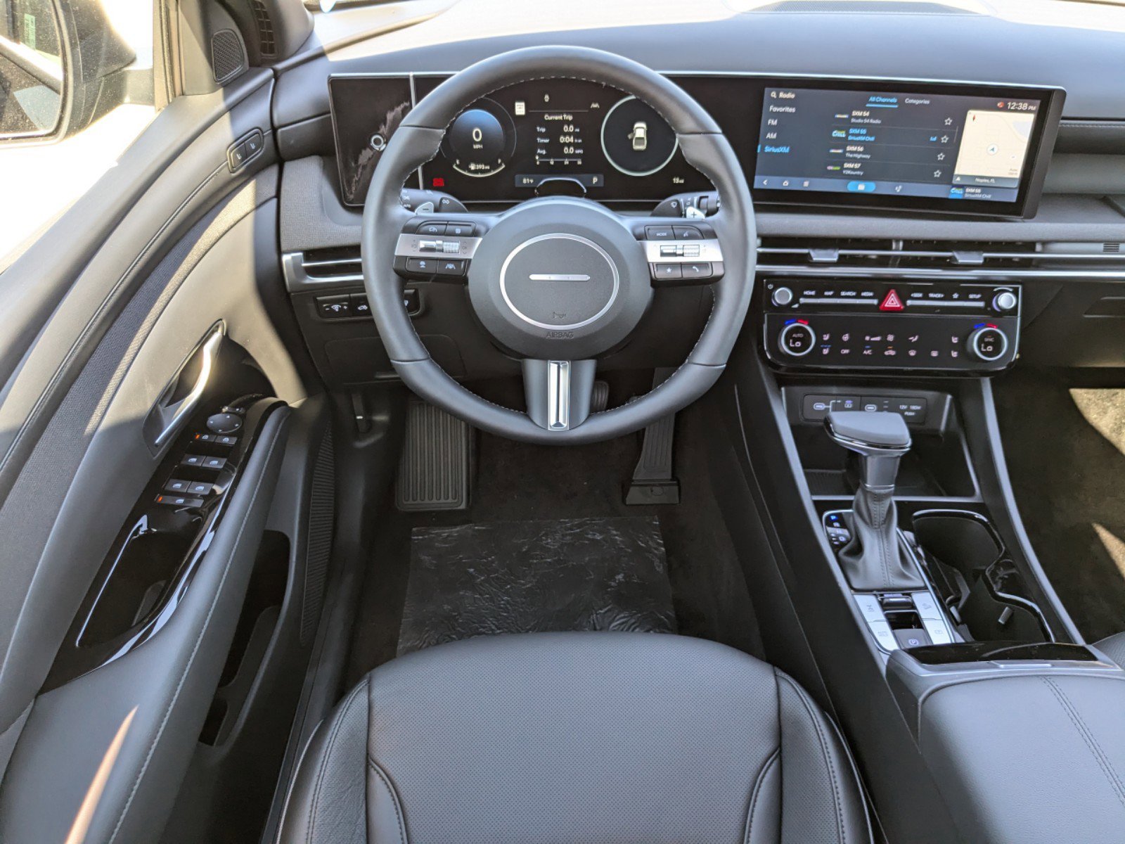 New 2025 Phantom Black Hyundai Limited image 12