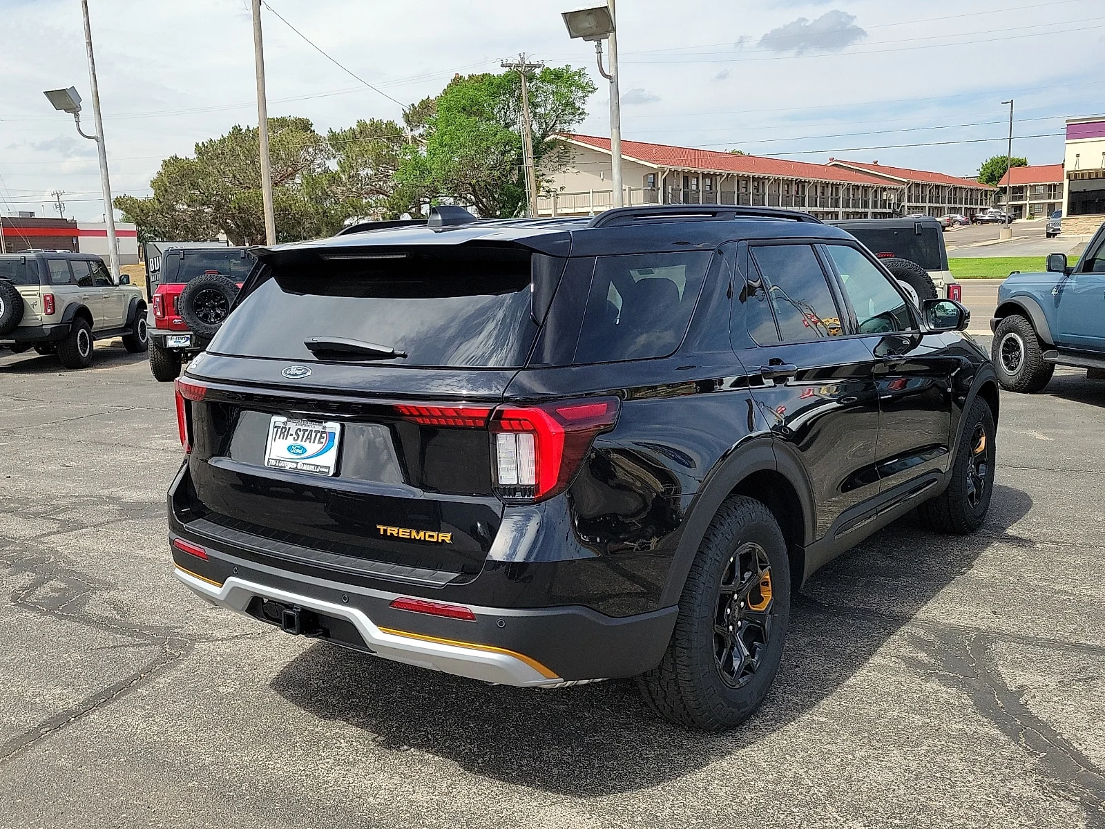 New 2026 Agate Black Metallic Ford Tremor&reg; image 4