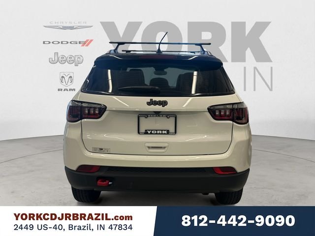 Used 2022 White Jeep Trailhawk image 4