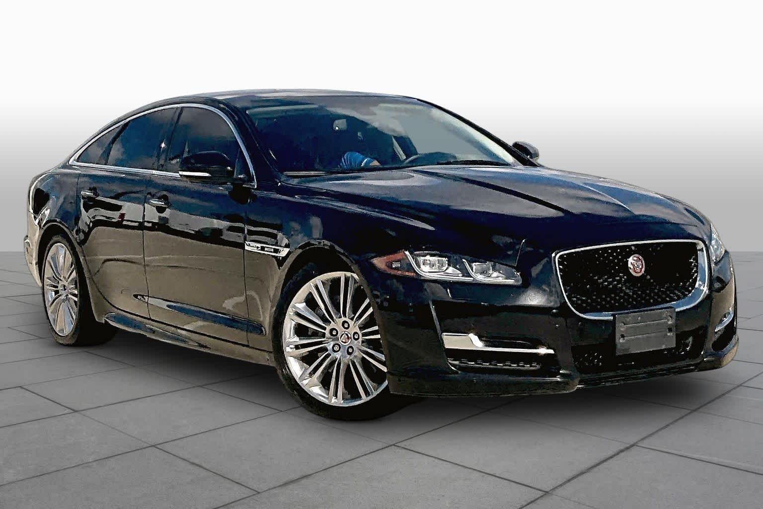 Used 2017 Ultimate Black Metallic Jaguar XJ R-Sport image 2