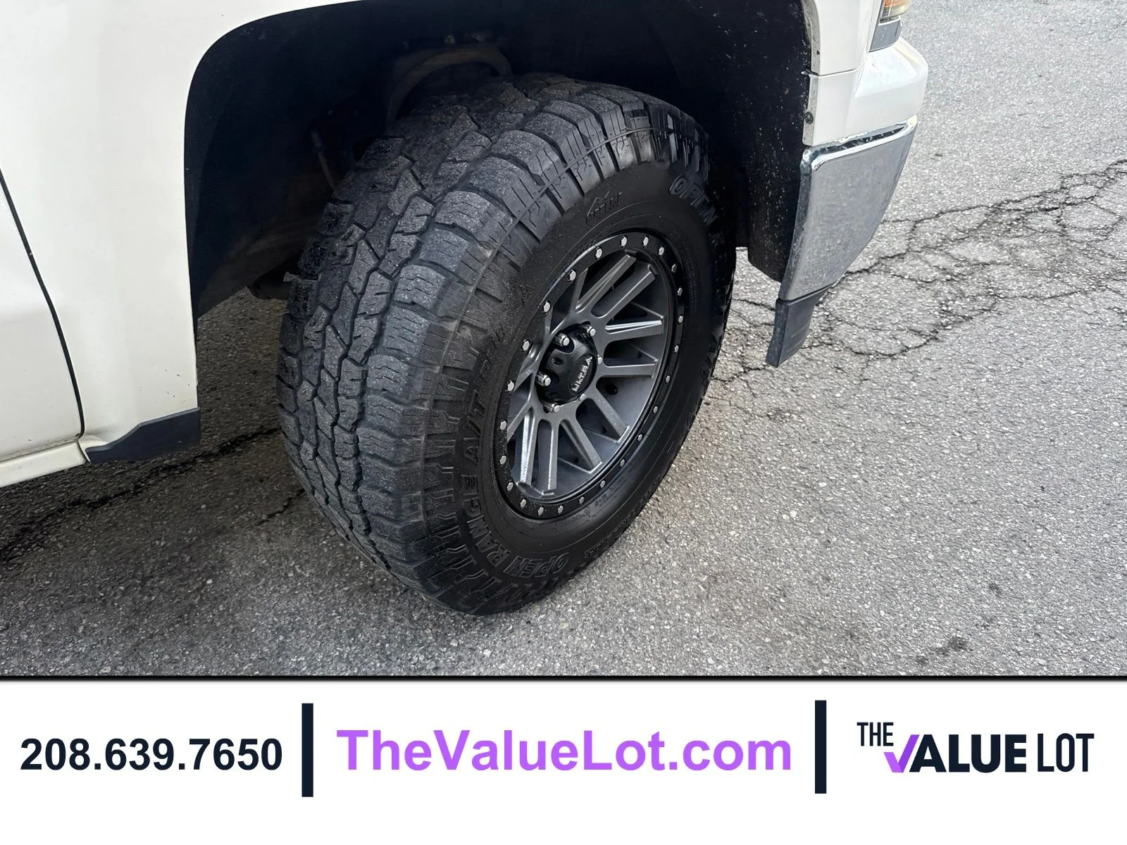 Used 2014 White Chevrolet LT image 11