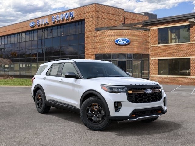New 2027 Star White Metallic Tri-Coat Ford Tremor image 27