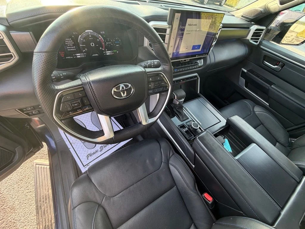 Used 2024  Toyota Platinum image 19
