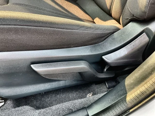 Used 2023 White Subaru Base image 16