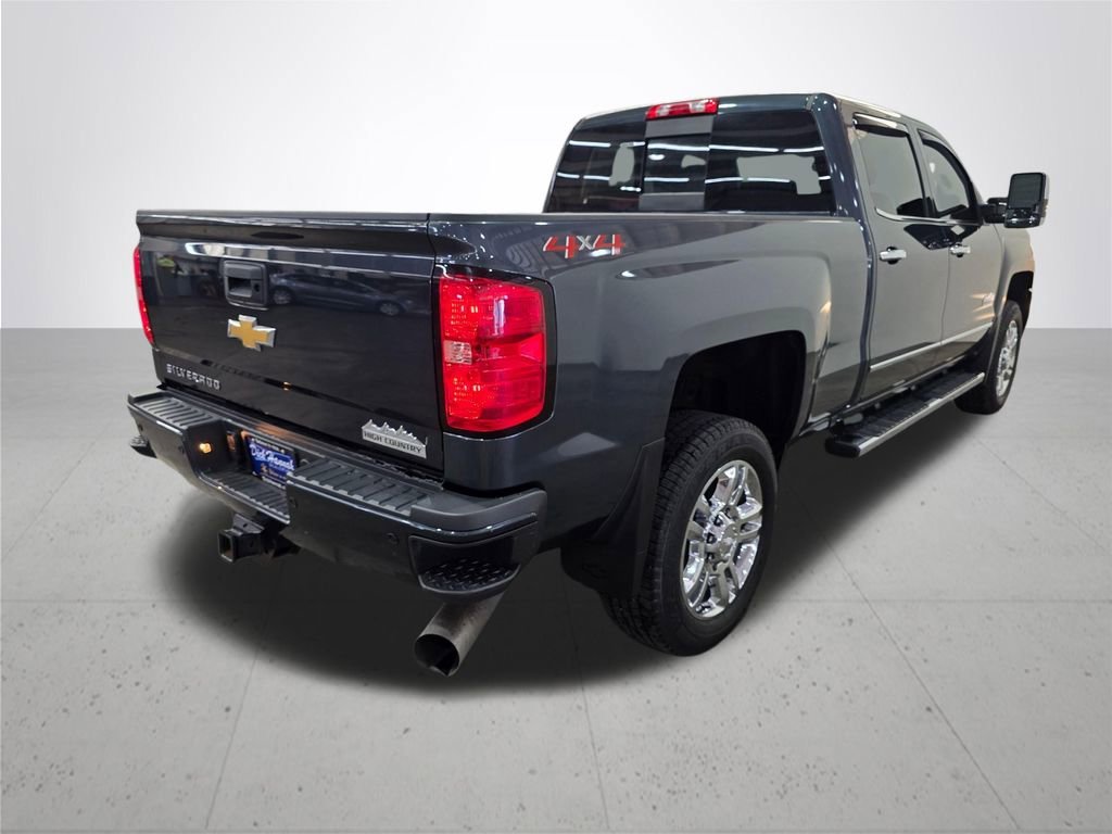 Used 2018 GRAPHITE METALLIC Chevrolet High Country image 10