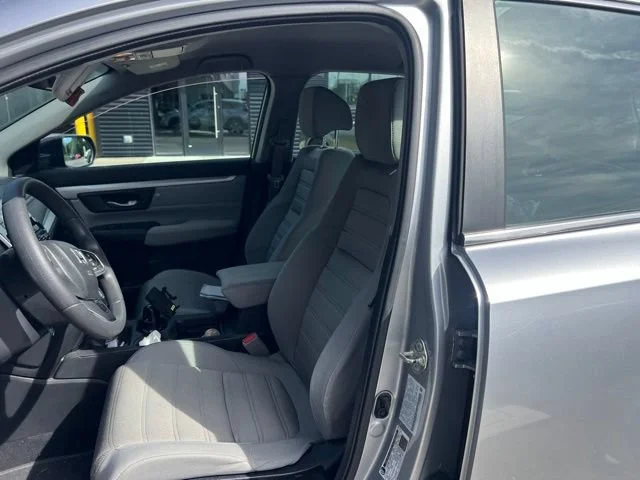 Used 2017 Lunar Silver Metallic Honda LX image 6