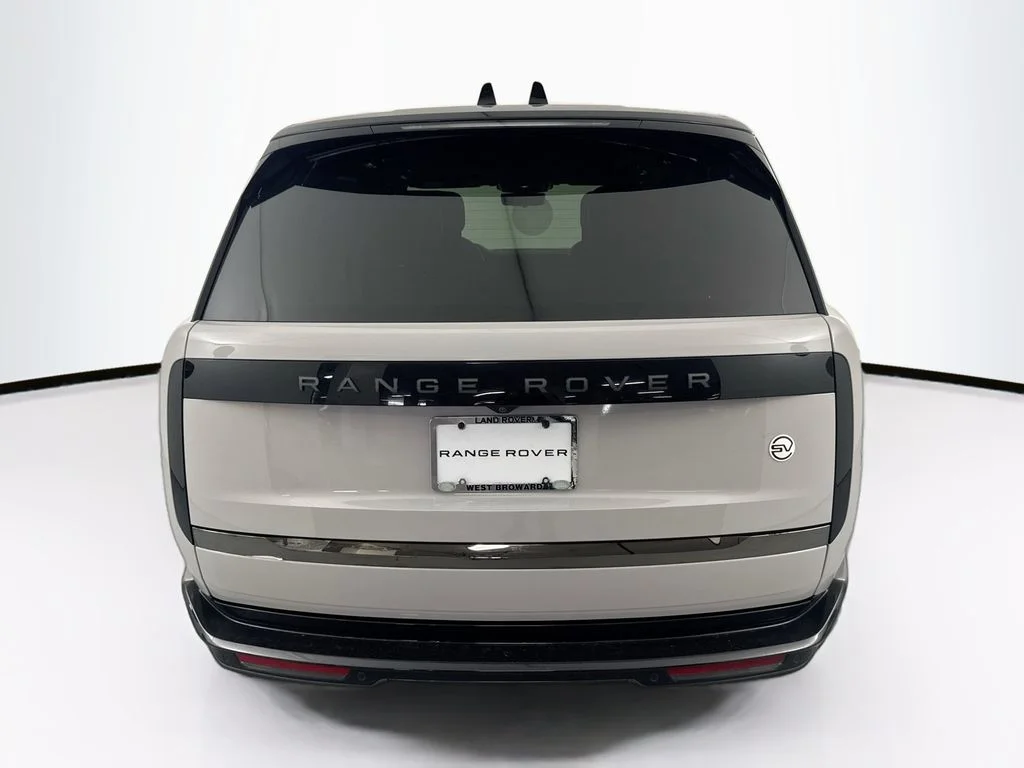 New 2026 Borasco Grey Land Rover SV image 6