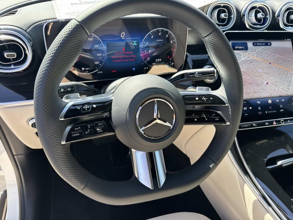 New 2027 Polar White Mercedes-Benz GLC 300 image 10