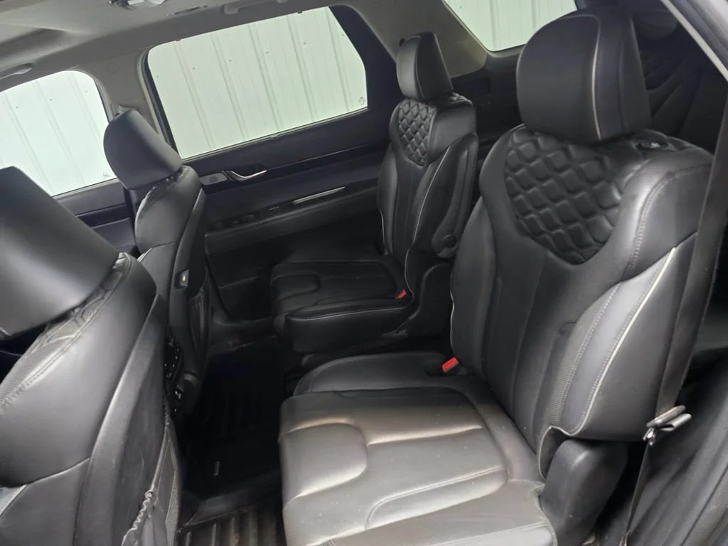 Used 2022 Gy Hyundai Limited image 21