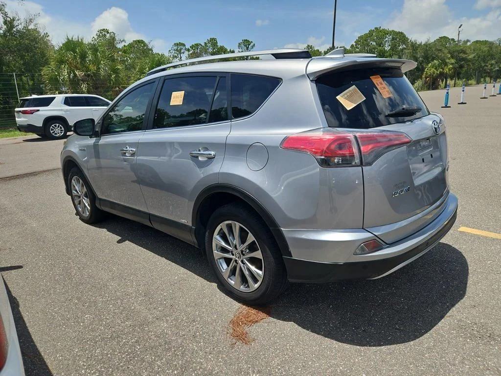Used 2017 Silver Toyota Limited image 11