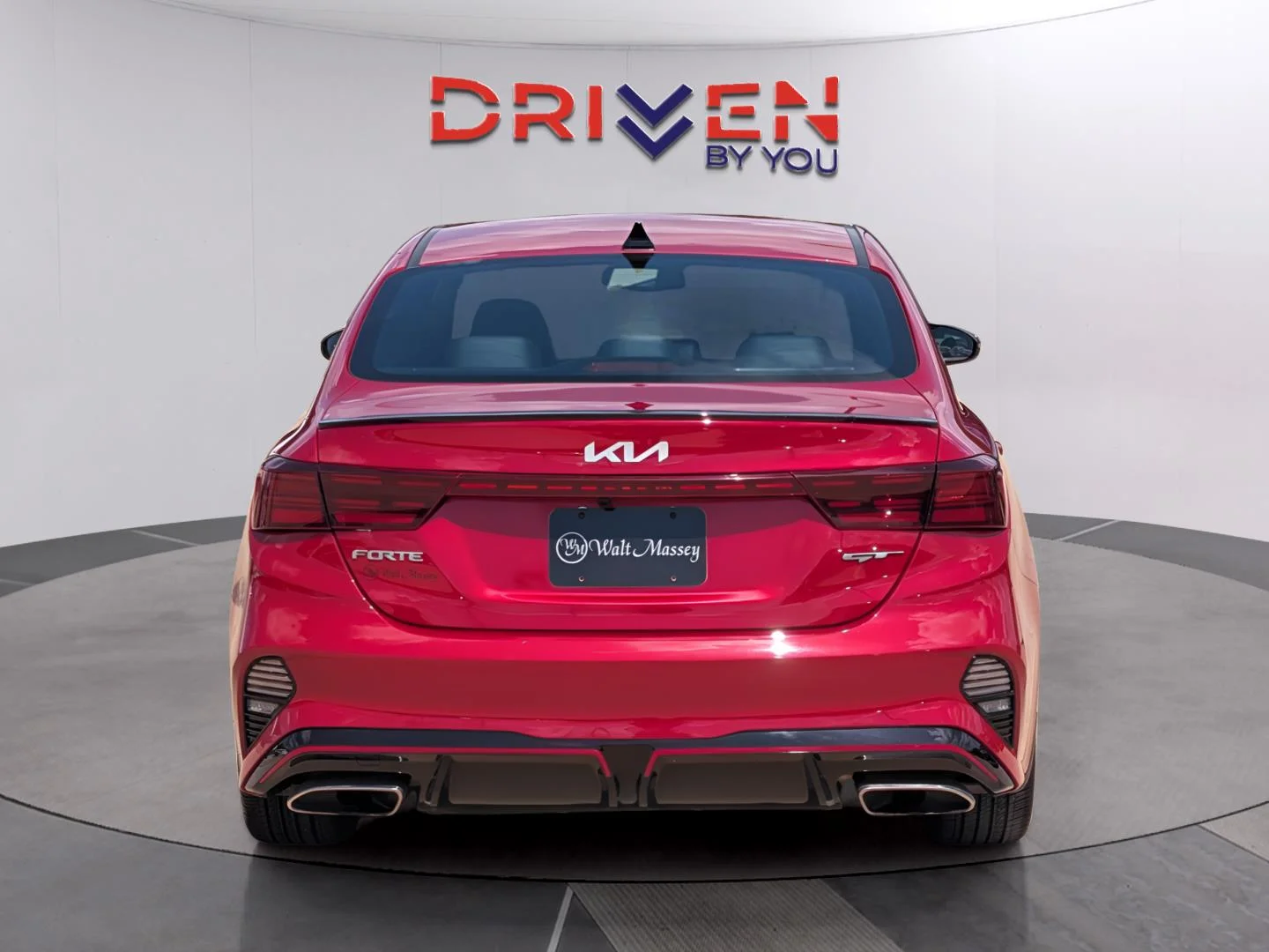 Used 2022 Currant Red Kia GT image 4