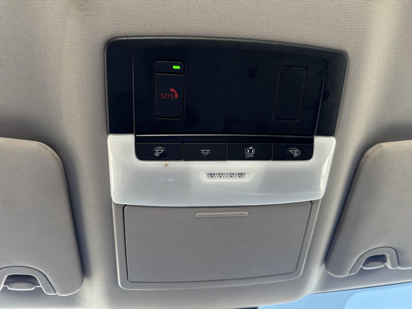 Used 2025 Super Black Nissan SV image 28