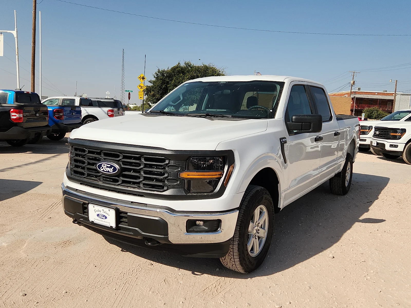 New 2026 Oxford White Ford XL image 3