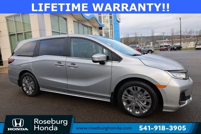 2026 Honda Odyssey Touring's photo