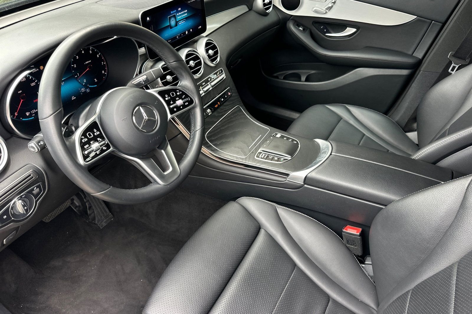 Used 2022 Black Mercedes-Benz GLC 300 image 9